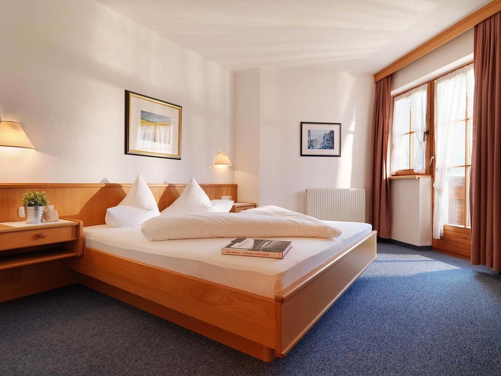 Landhaus Strolz Sankt Anton am Arlberg Habitación foto