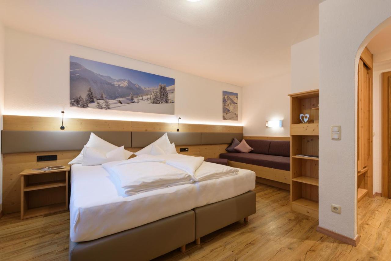 Landhaus Strolz Sankt Anton am Arlberg Exterior foto